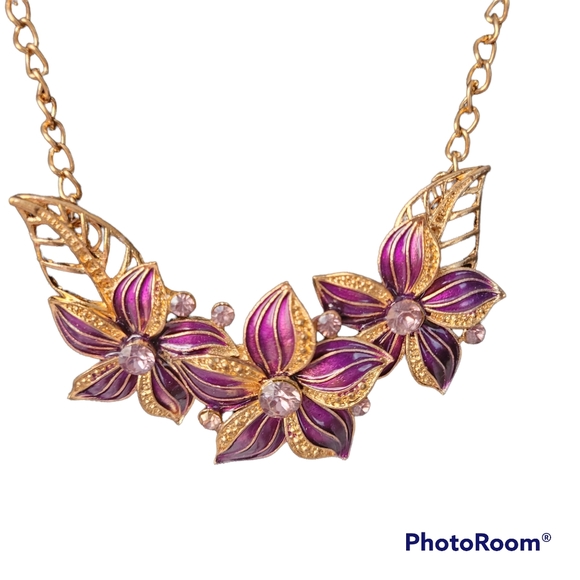 NWT18"-20" Adjustable Acrylic Overlay Purple Flower 🌼 Necklace - Picture 3 of 4